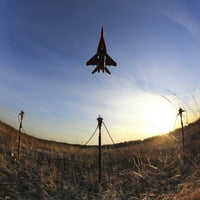 Smjerni borbe Swifts Russian Aerobatics Team slijetanje. Poster Print Artem Alexandrovich Stocktrek