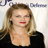 Reese Witherspoon na dolasci za dječji fond odbrane 16. godišnje Beat The Chonas Awards Beverly Hills