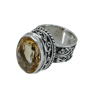 Navya Craft Citrine ovalni sterling srebrni ručno izrađeni ženski prsten, žuti dragulj nakit veličine