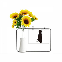 Crna copher simpatični prikaz za životinje za životinje u umjetnom suncokretovoj vaze